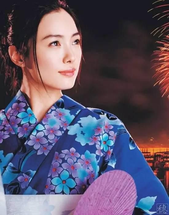吴梦梦到粉丝家里实战吃鸡在线观看